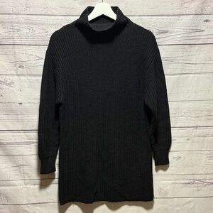 Wilfred 100% merino wool sweater